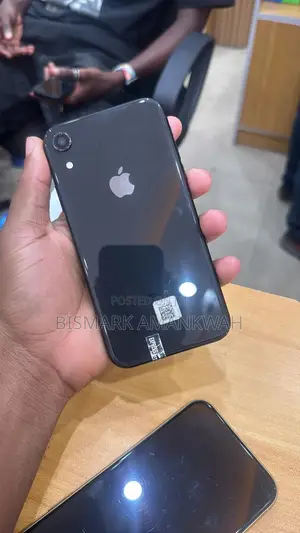 Apple XR 64 GB Black