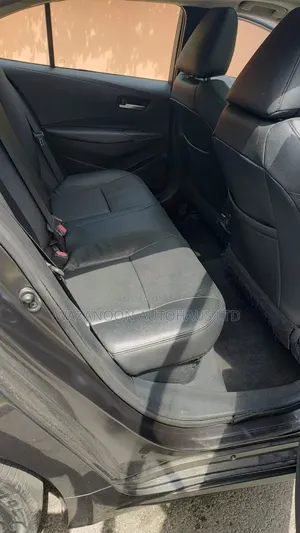 Toyota Corolla SE (1.8L 4cyl 2A) 2019 Gray
