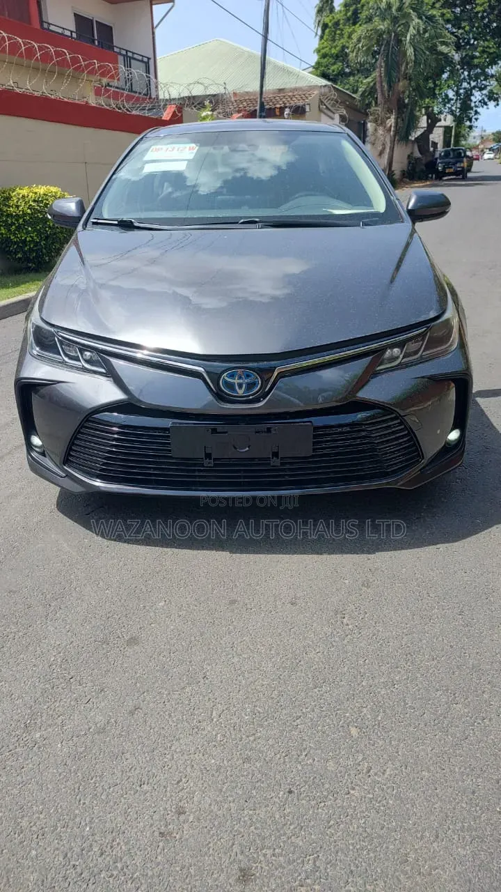 Toyota Corolla SE (1.8L 4cyl 2A) 2019 Gray