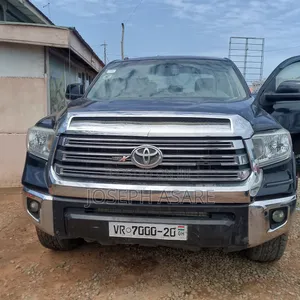 Toyota Tundra 2018 Blue