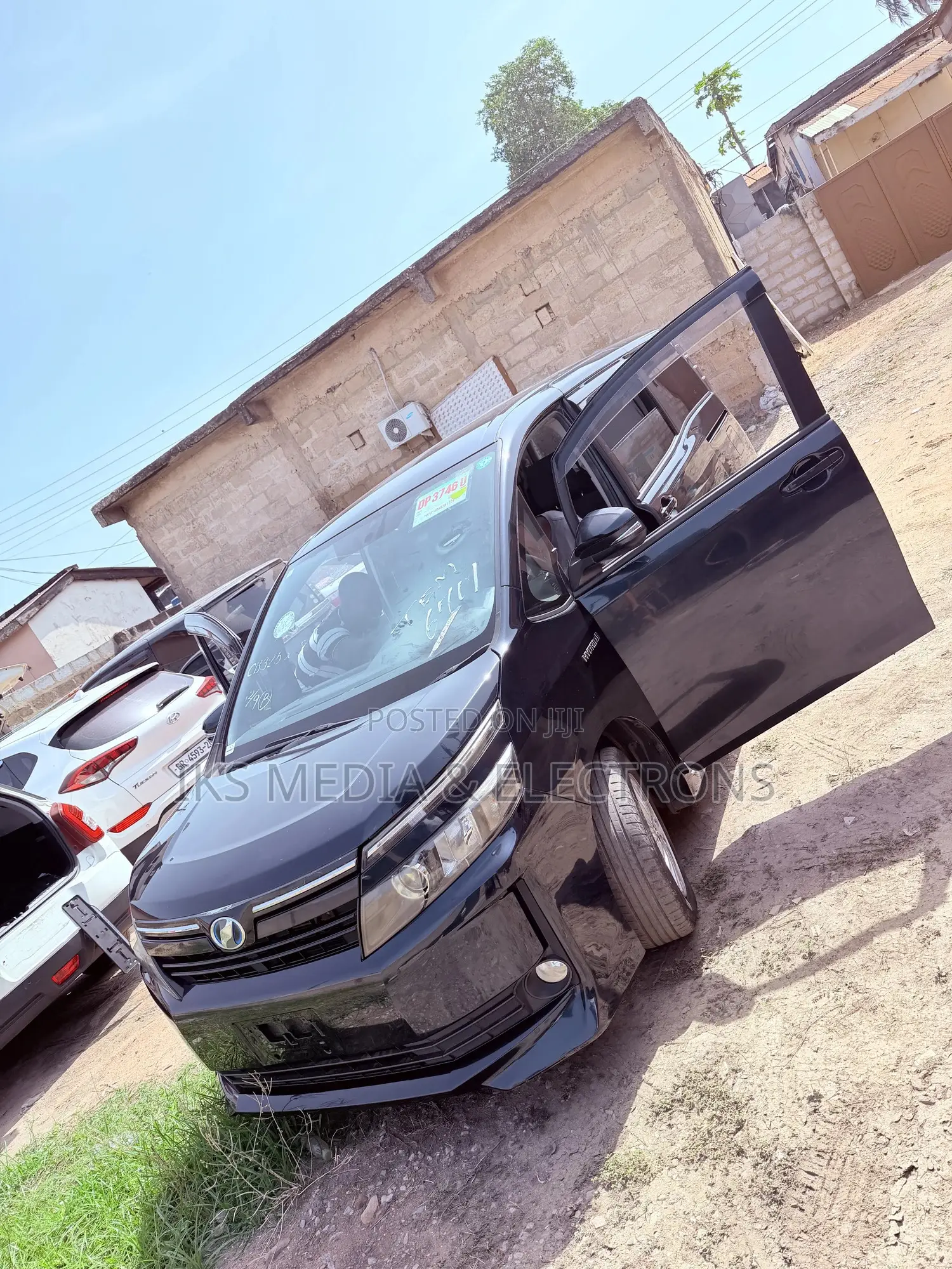 Toyota Voxy 2015 Black