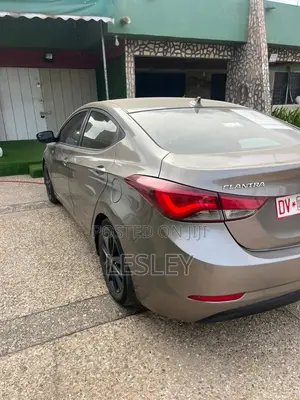 Hyundai Elantra 2014 Brown