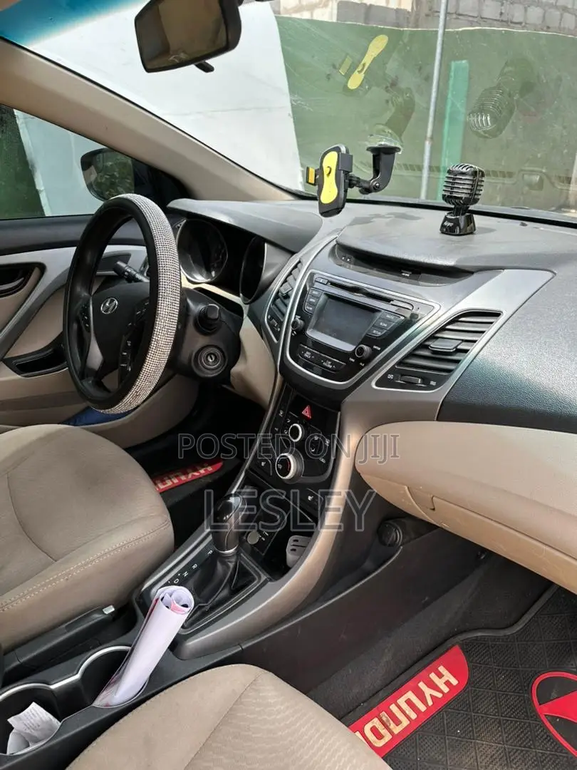 Hyundai Elantra 2014 Brown