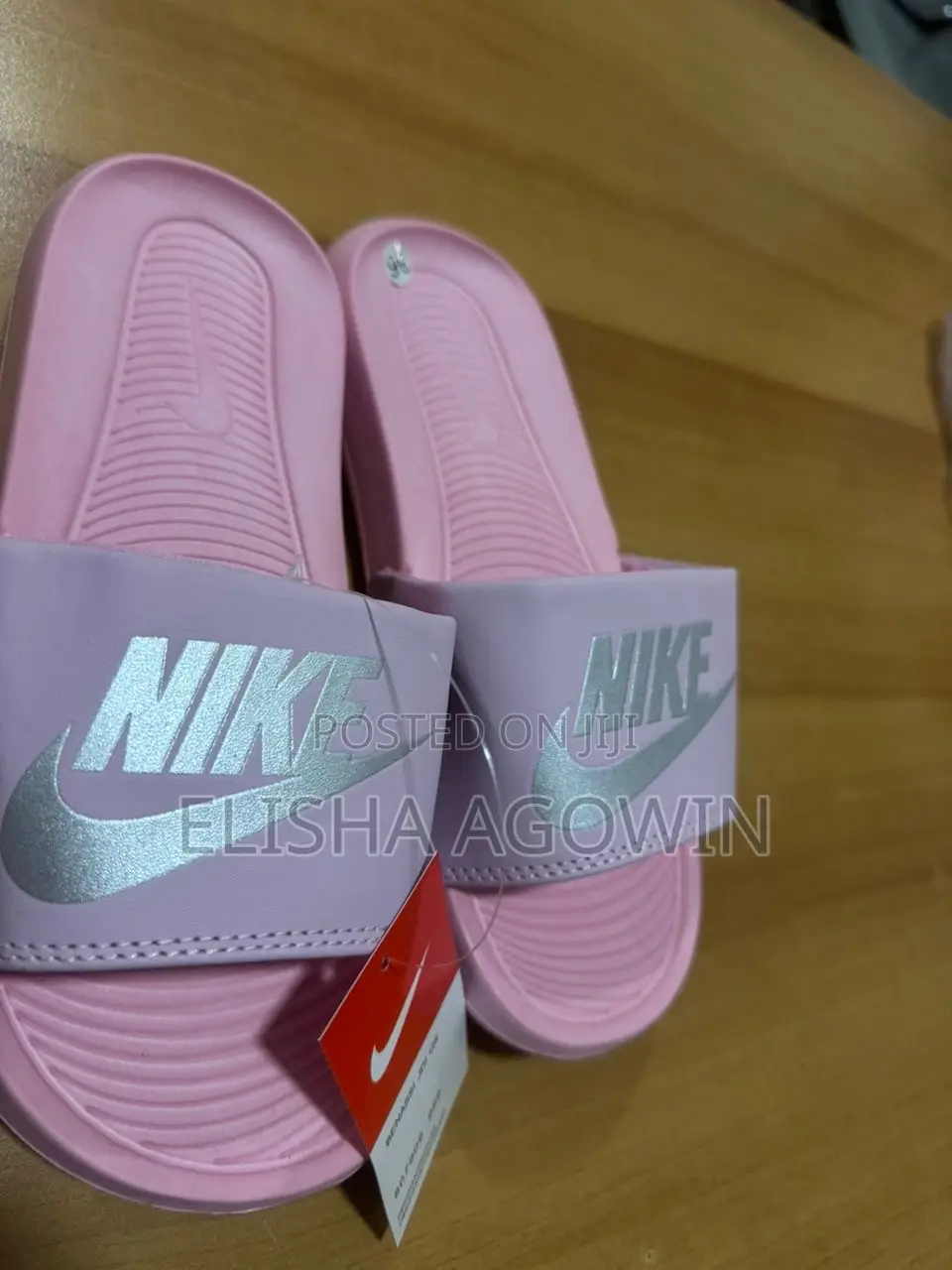 Unisex Nice and Comfortable Nike Slides at Achimota/Ashaiman