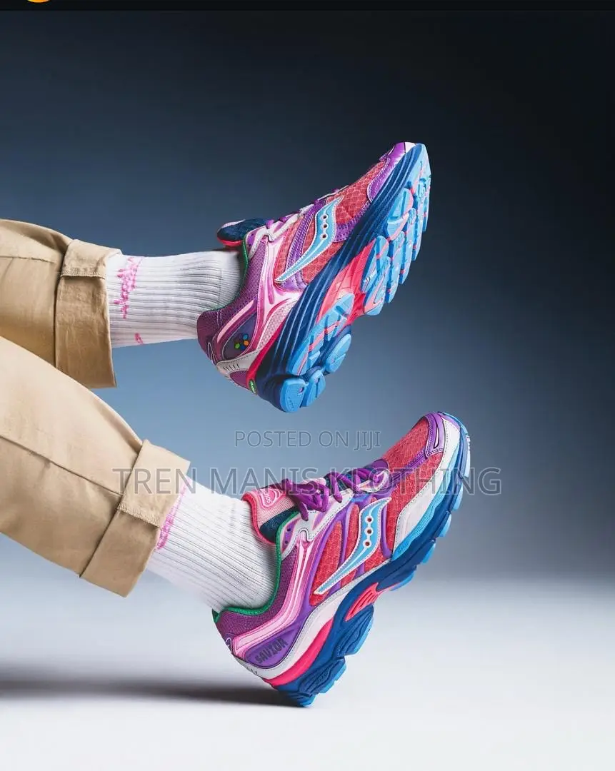 Saucony X Jae Tips Progrid Omni 9 Sneakers