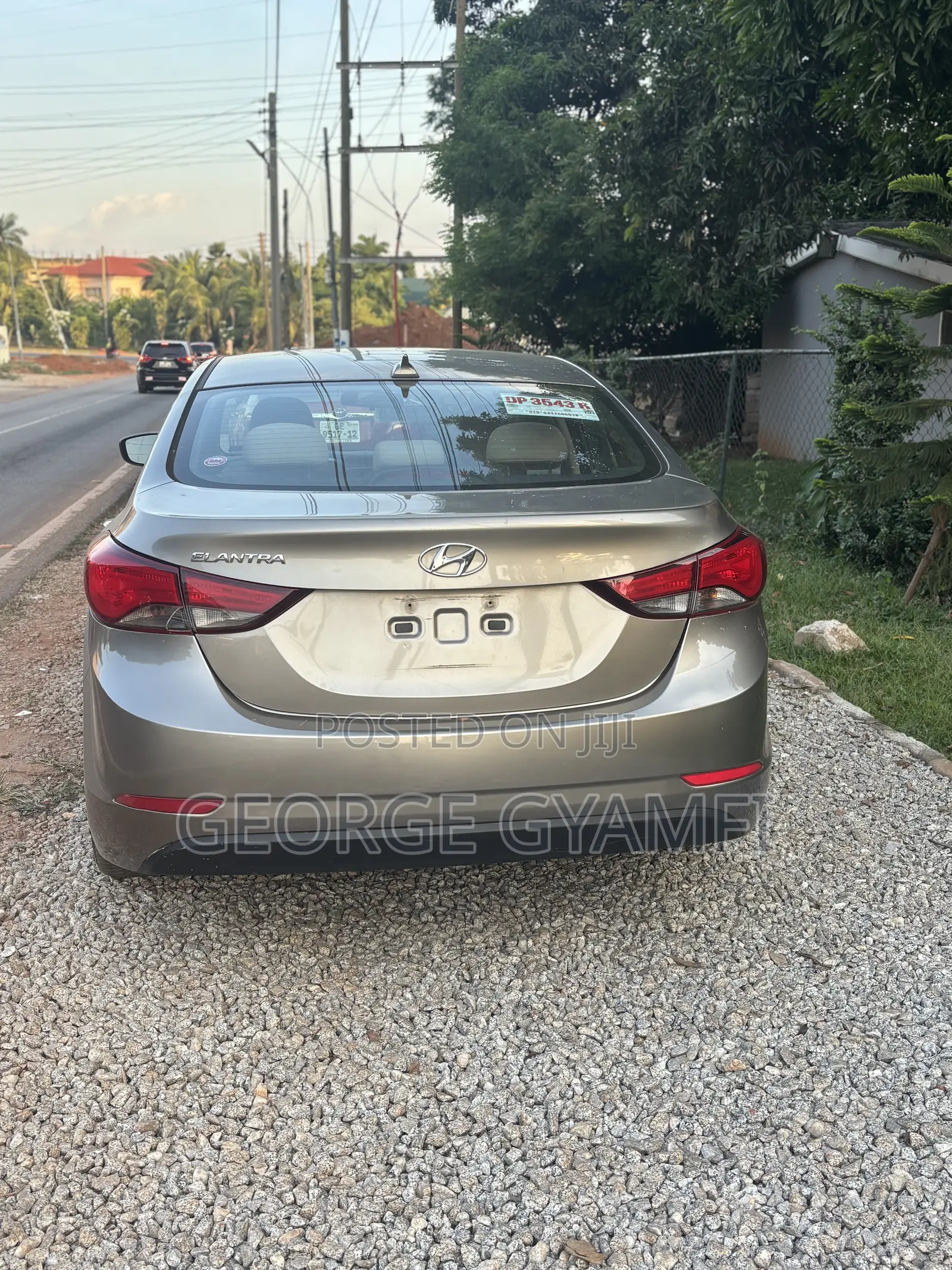 Hyundai Elantra SE Sedan FWD (1.8L 4cyl 6M) 2016 Gray