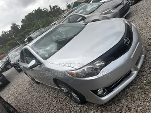 Toyota Camry 2014 Silver
