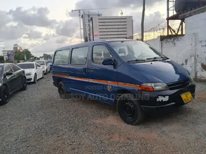 Toyota HiAce 2010 Blue