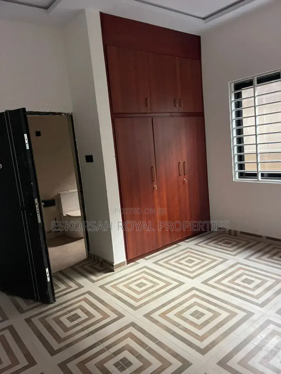 3bdrm House in Odumasi Sonttra, Amasaman for sale