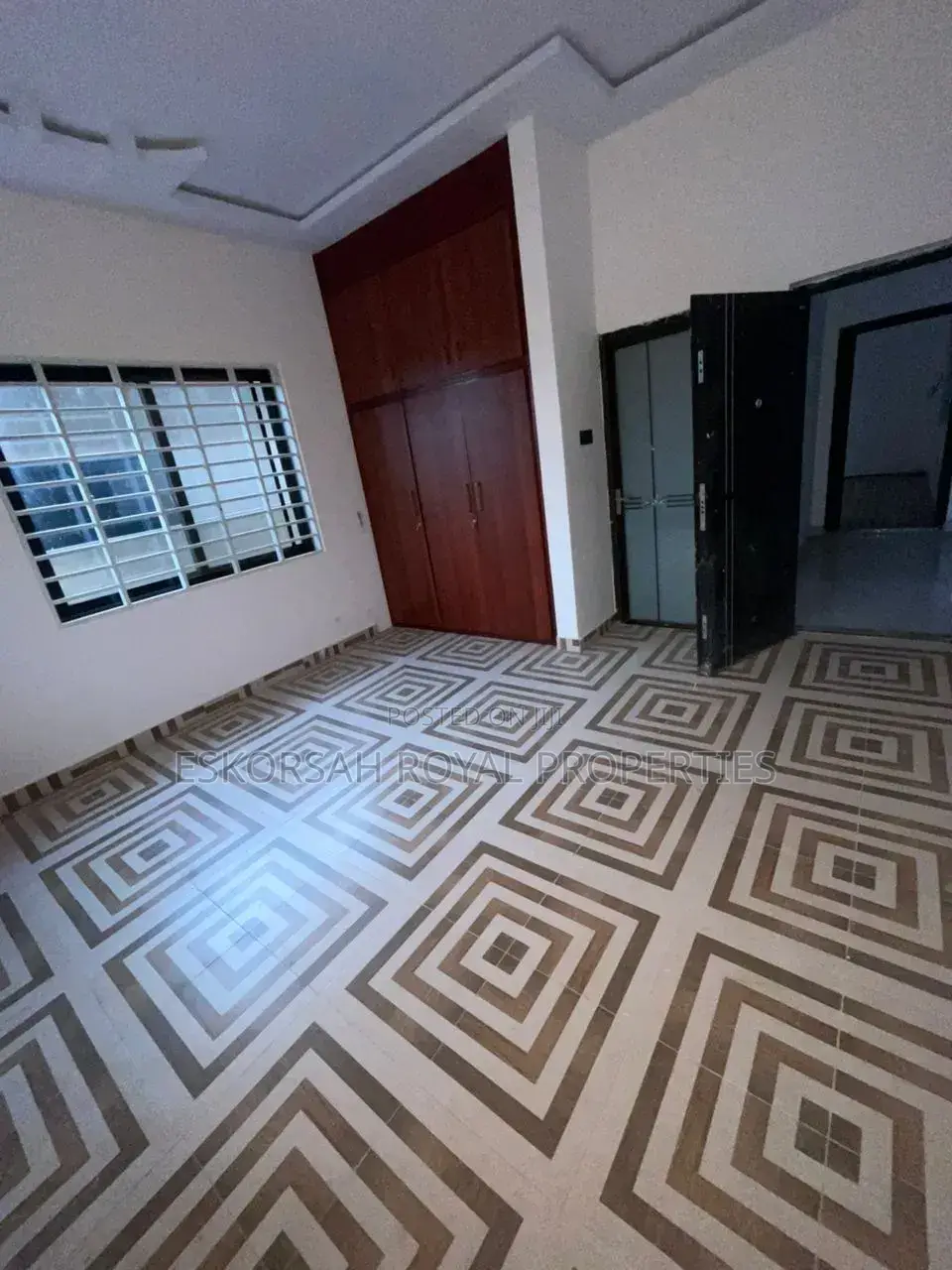 3bdrm House in Odumasi Sonttra, Amasaman for sale