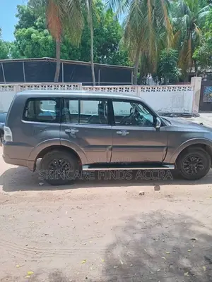 Mitsubishi Pajero 2015 Brown