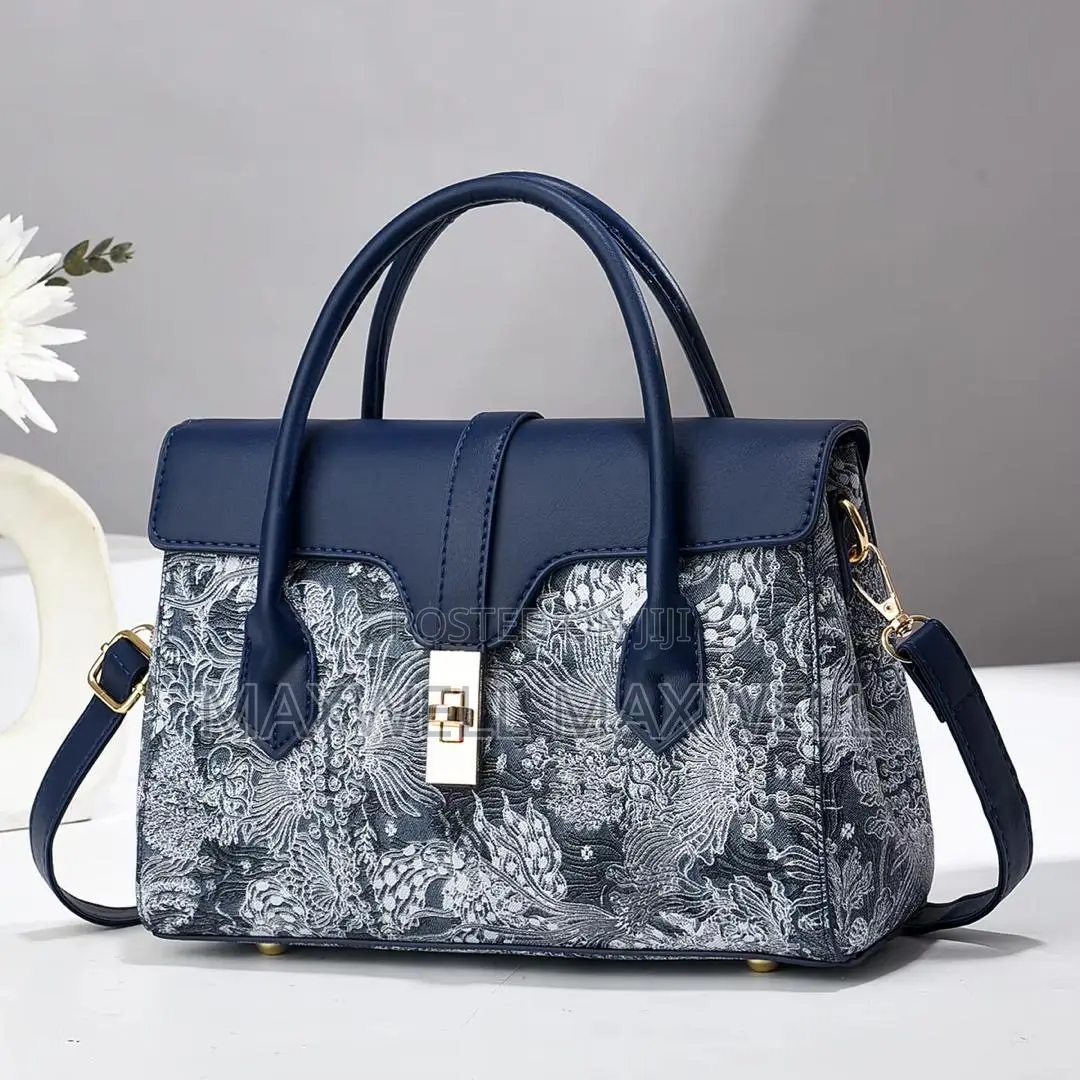 Classy Bag and Clutches
