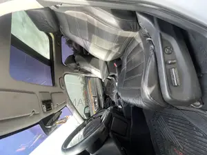 Honda CR-V Touring AWD 2019 White