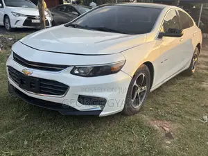 Chevrolet Malibu LT 2018 White