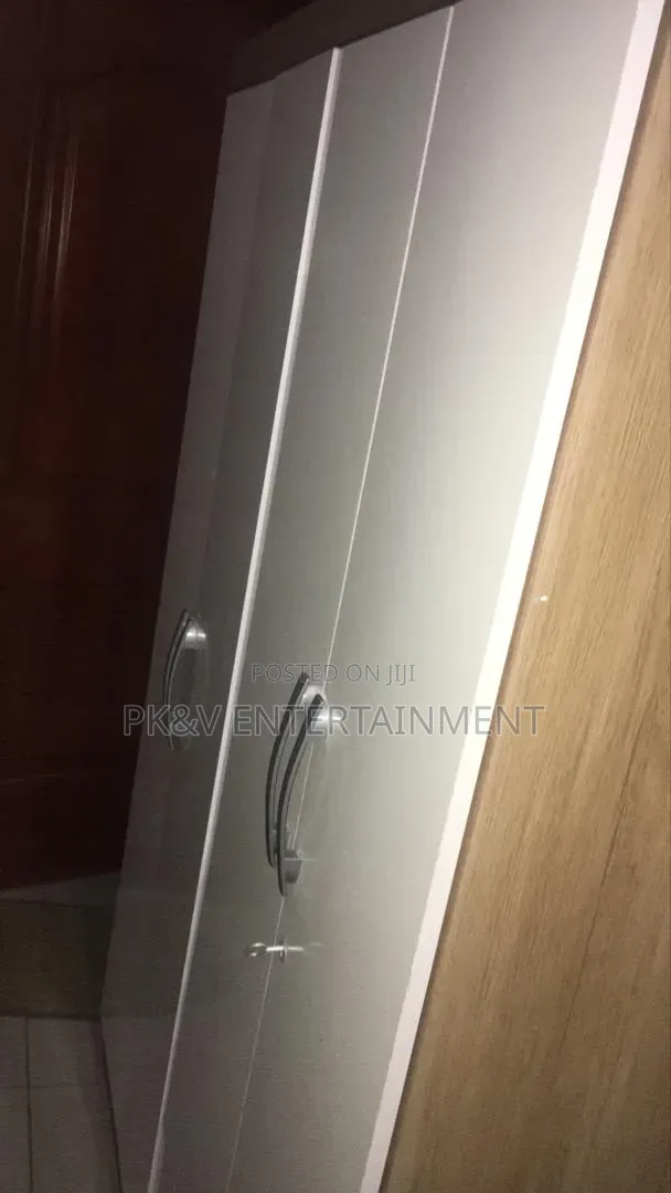Neatly Wardrobe for Sell