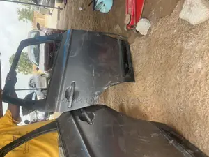 Mitsubishi Outlander 2018 Door