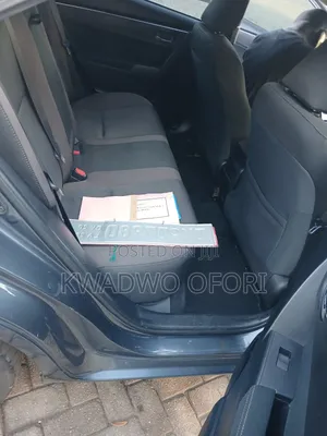 Toyota Corolla LE Eco (1.8L 4cyl 2A) 2019 Gray