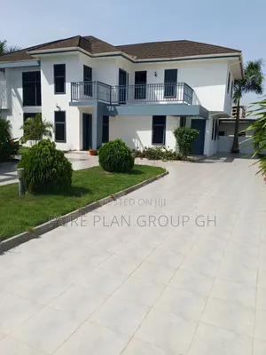 8bdrm House in Abelemkpe Accra, Lincoln School Area for rent