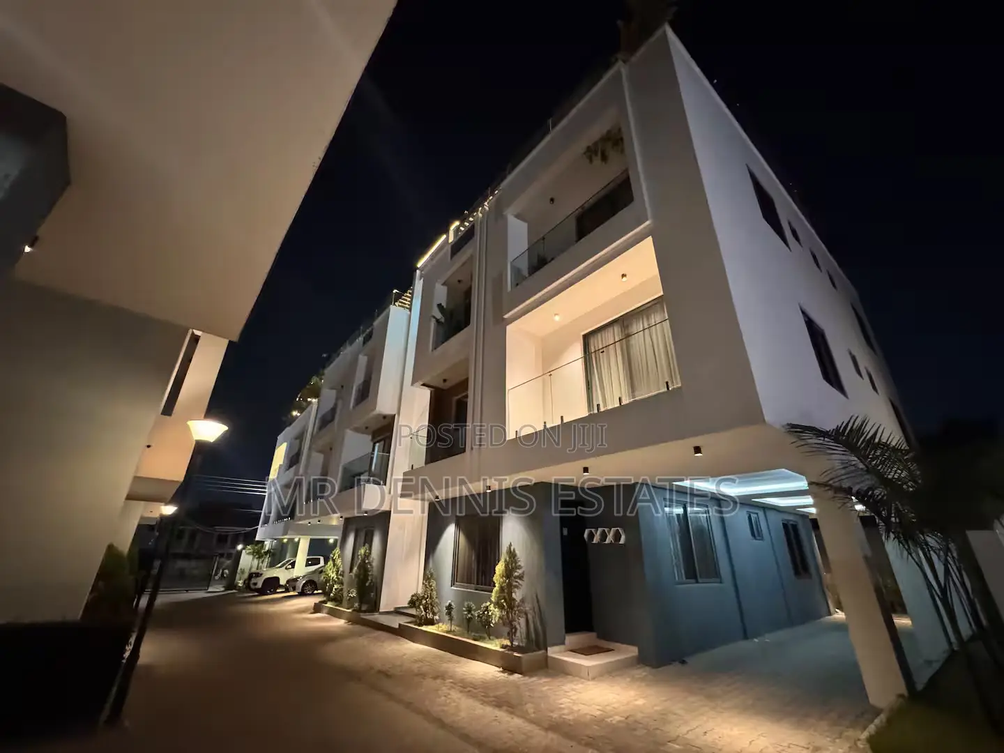 Stylish 2- Bedroom Airbnb at Adjiringanor - East Legon