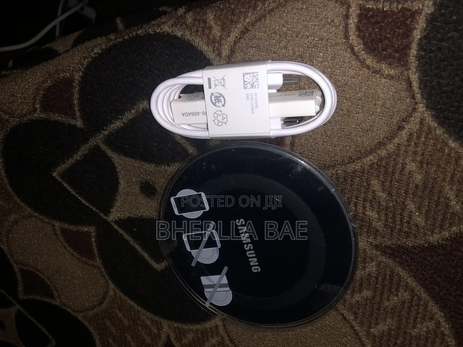Samsung Wireless Charging Pod