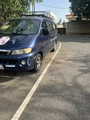 Hyundai H-100 2003 Blue