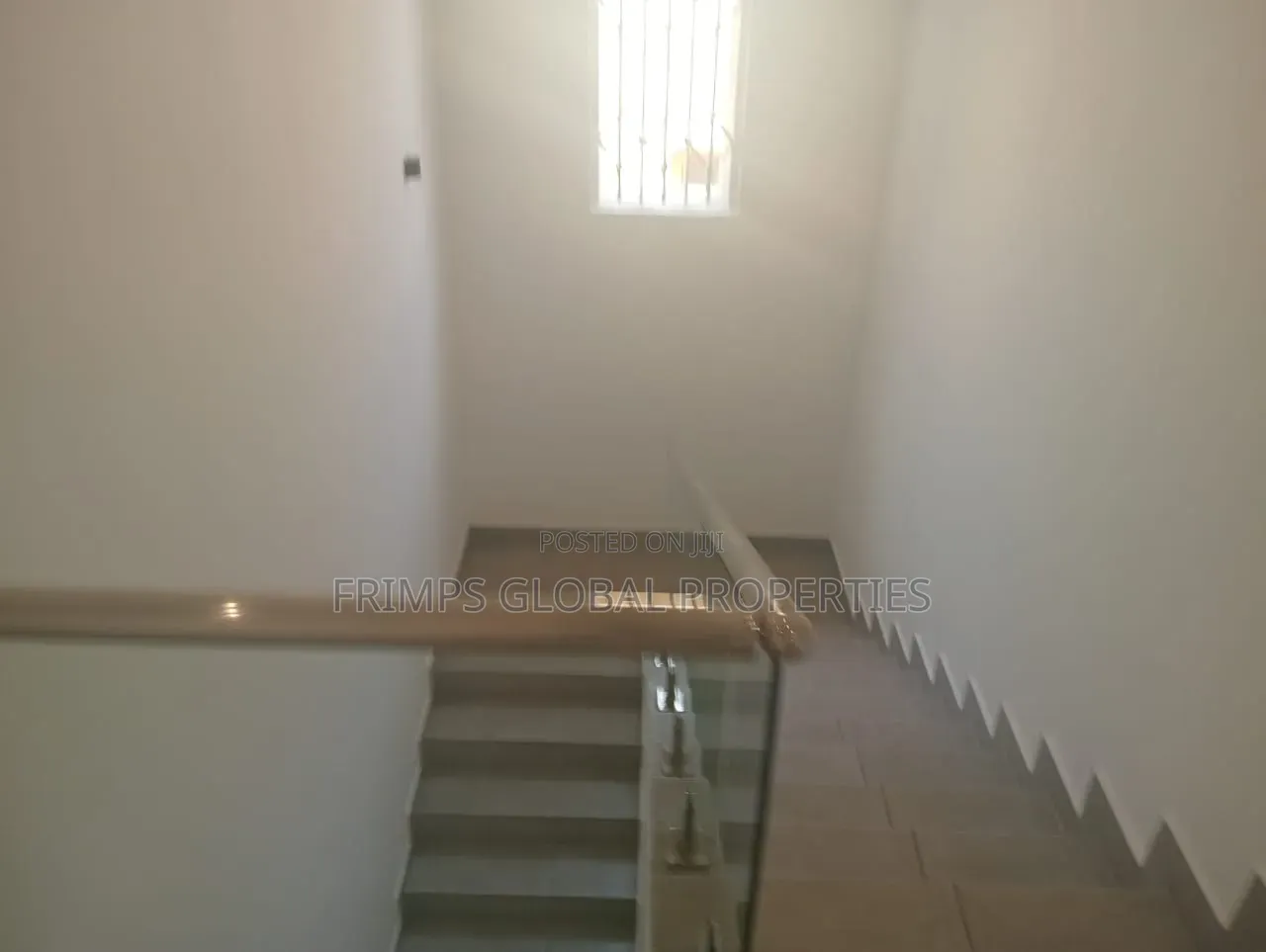4bdrm House in Airport Residential Area for rent