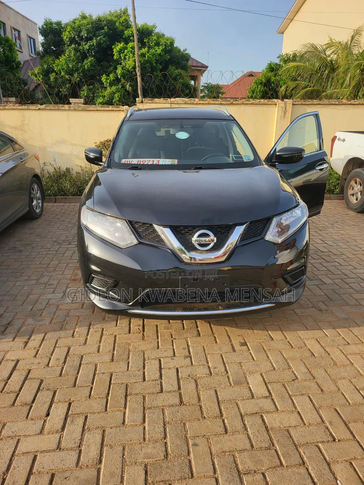 Nissan Rogue SV AWD 2017 Black