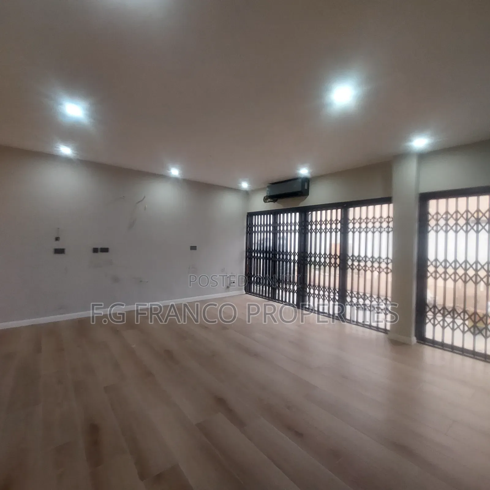 3bdrm House in Kg Franco Properties, Spintex for sale