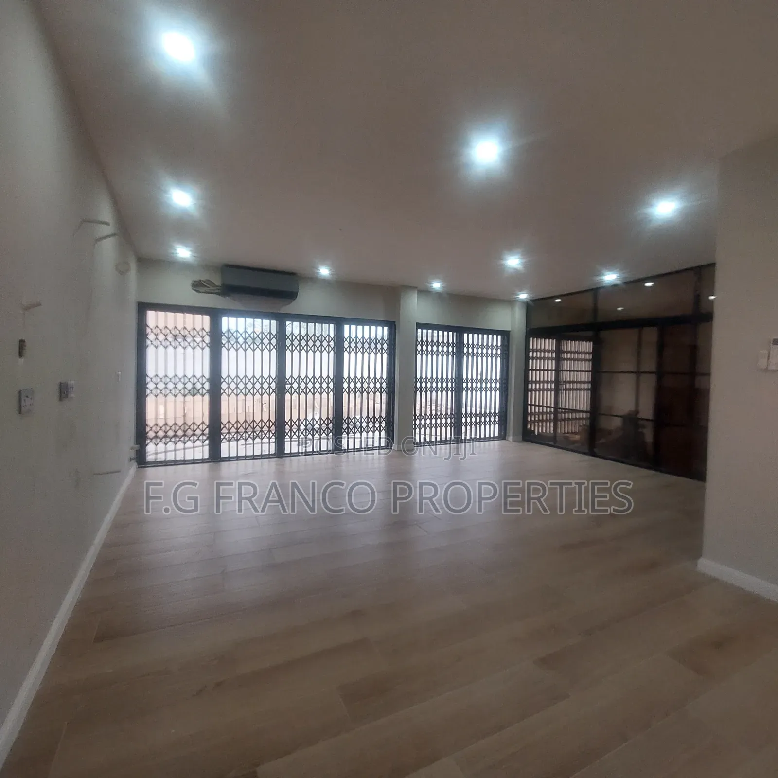 3bdrm House in Kg Franco Properties, Spintex for sale