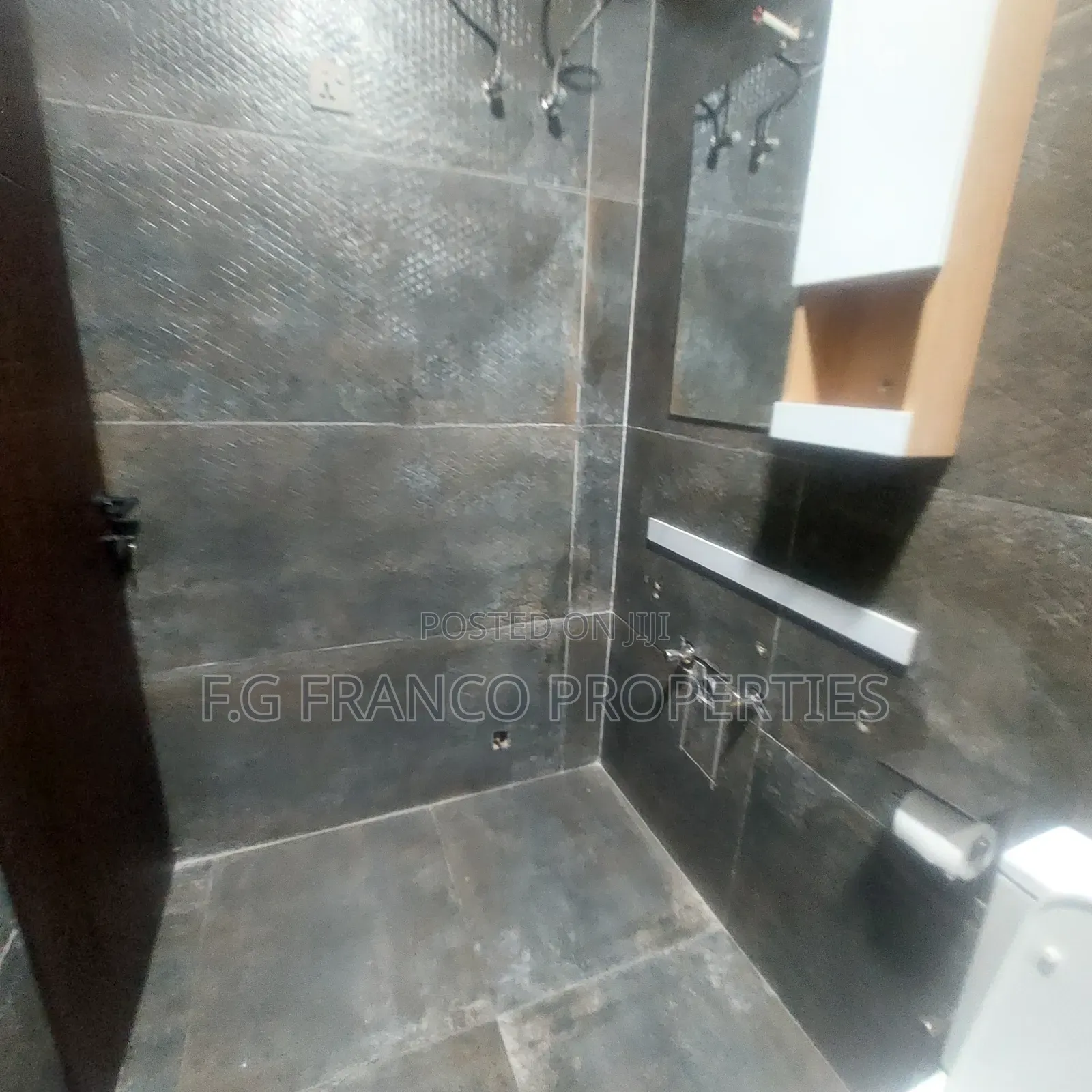 3bdrm House in Kg Franco Properties, Spintex for sale