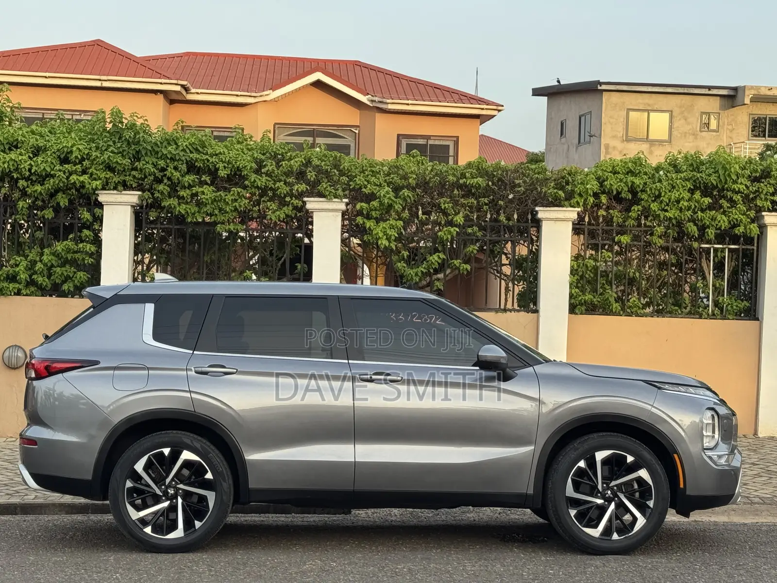 Mitsubishi Outlander SE 2023 Silver