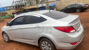 Hyundai Accent GLS 4dr Sedan (1.6L 4cyl 6A) 2015 Silver