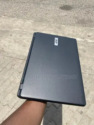 Laptop Acer Aspire ES1-512 4GB Intel HDD 500GB