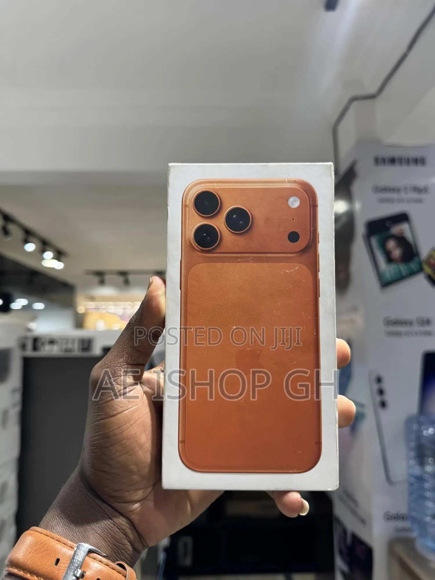 New Apple iPhone 17 Pro Max 256 GB Orange