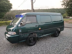Hyundai H-100 2002 Green