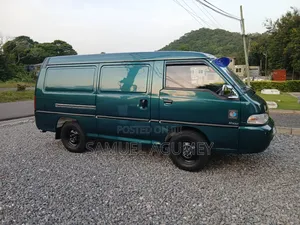 Hyundai H-100 2002 Green