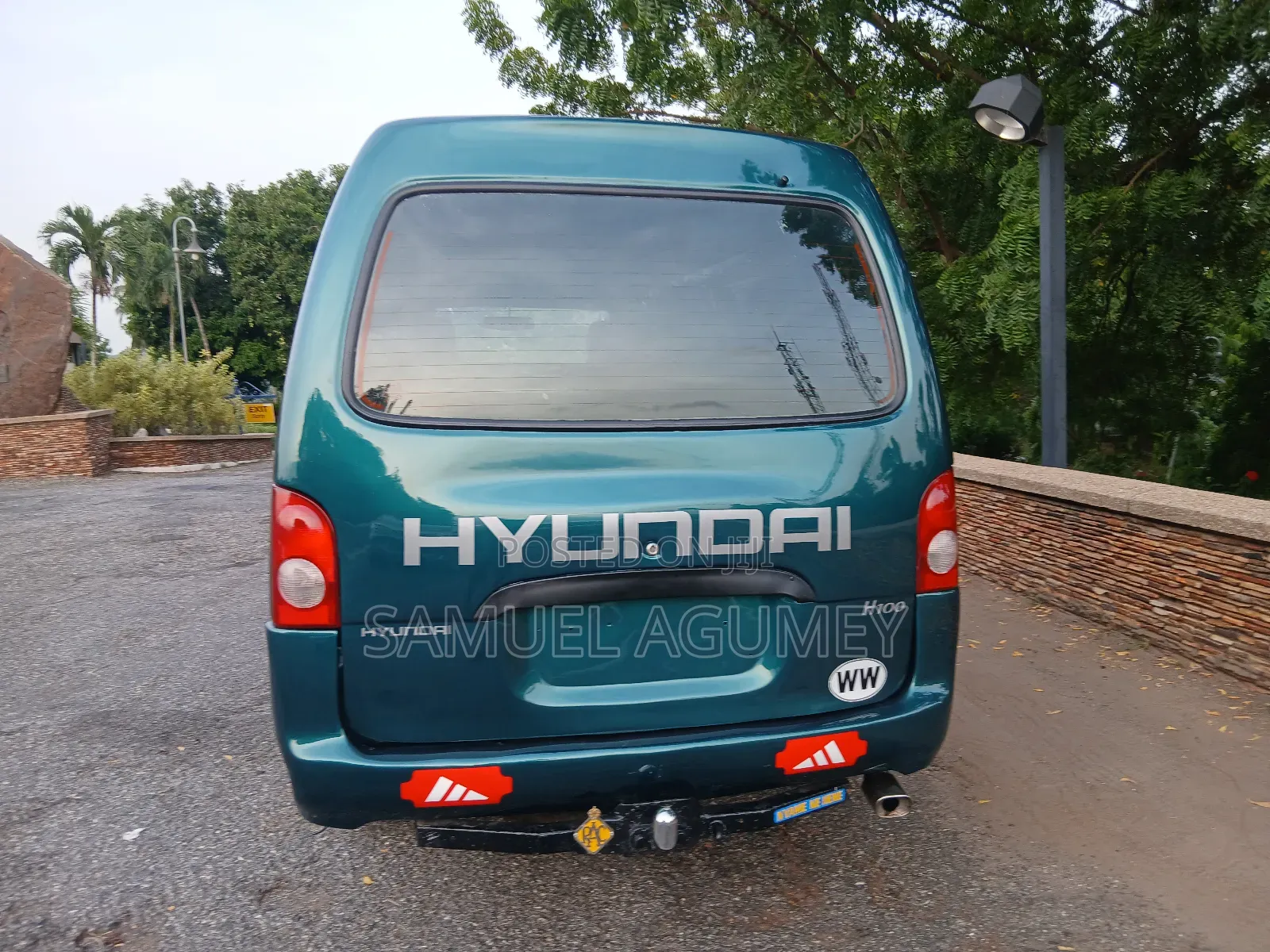 Hyundai H-100 2002 Green