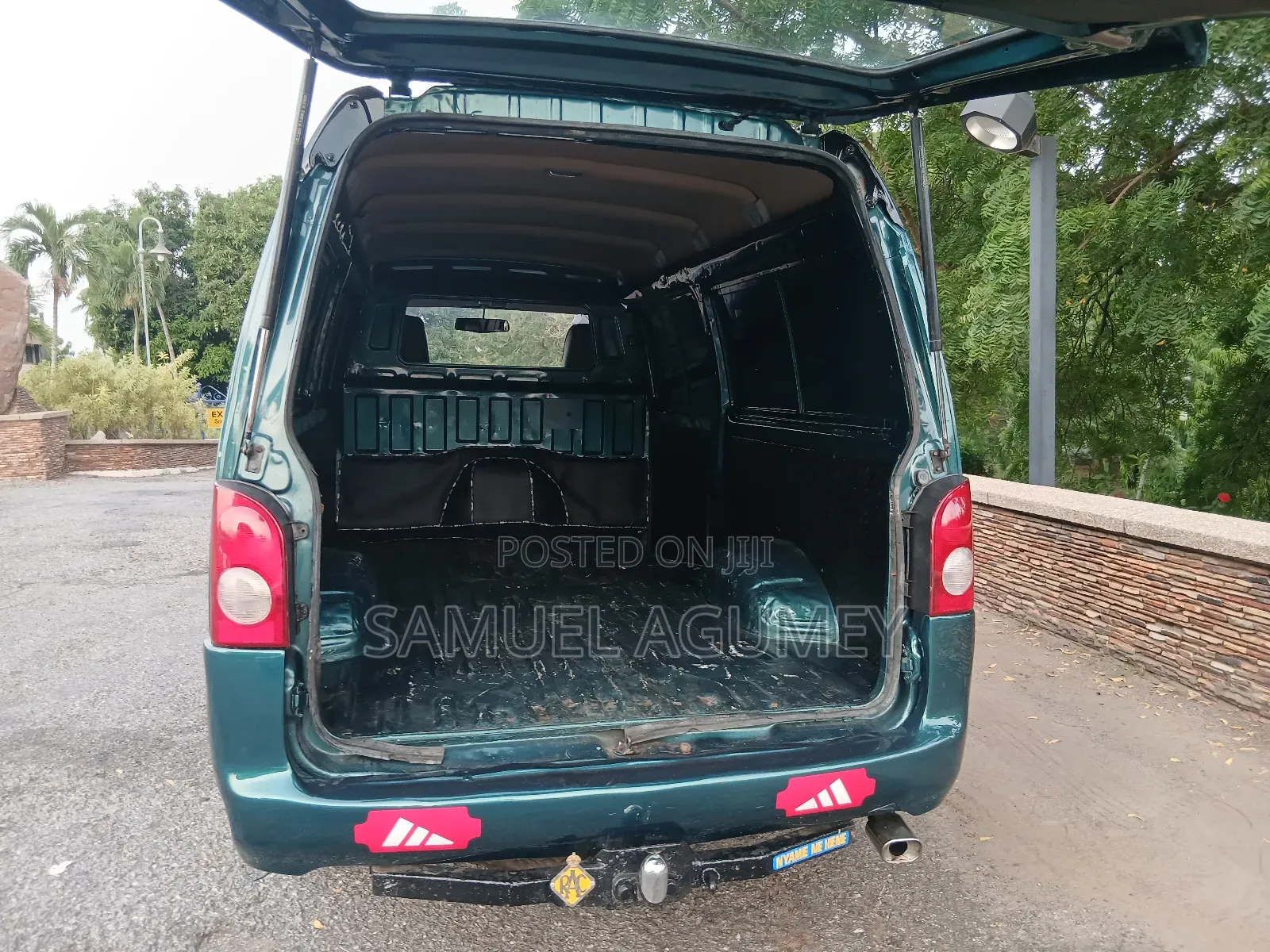 Hyundai H-100 2002 Green