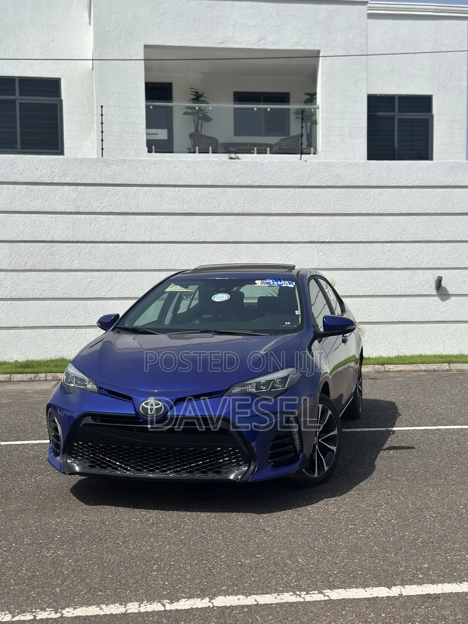 Toyota Corolla SE (1.8L 4cyl 2A) 2018 Blue
