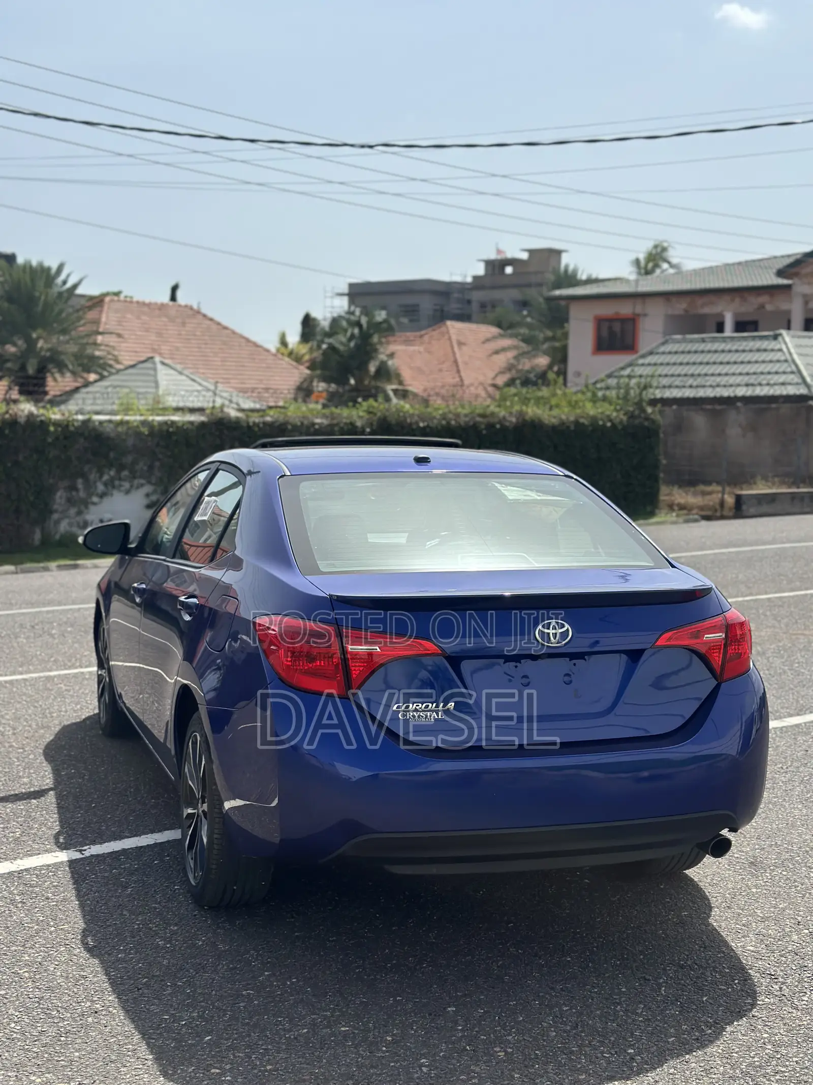Toyota Corolla SE (1.8L 4cyl 2A) 2018 Blue