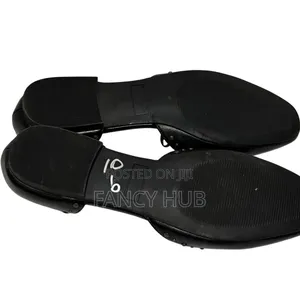 Ladies Flat Shoe