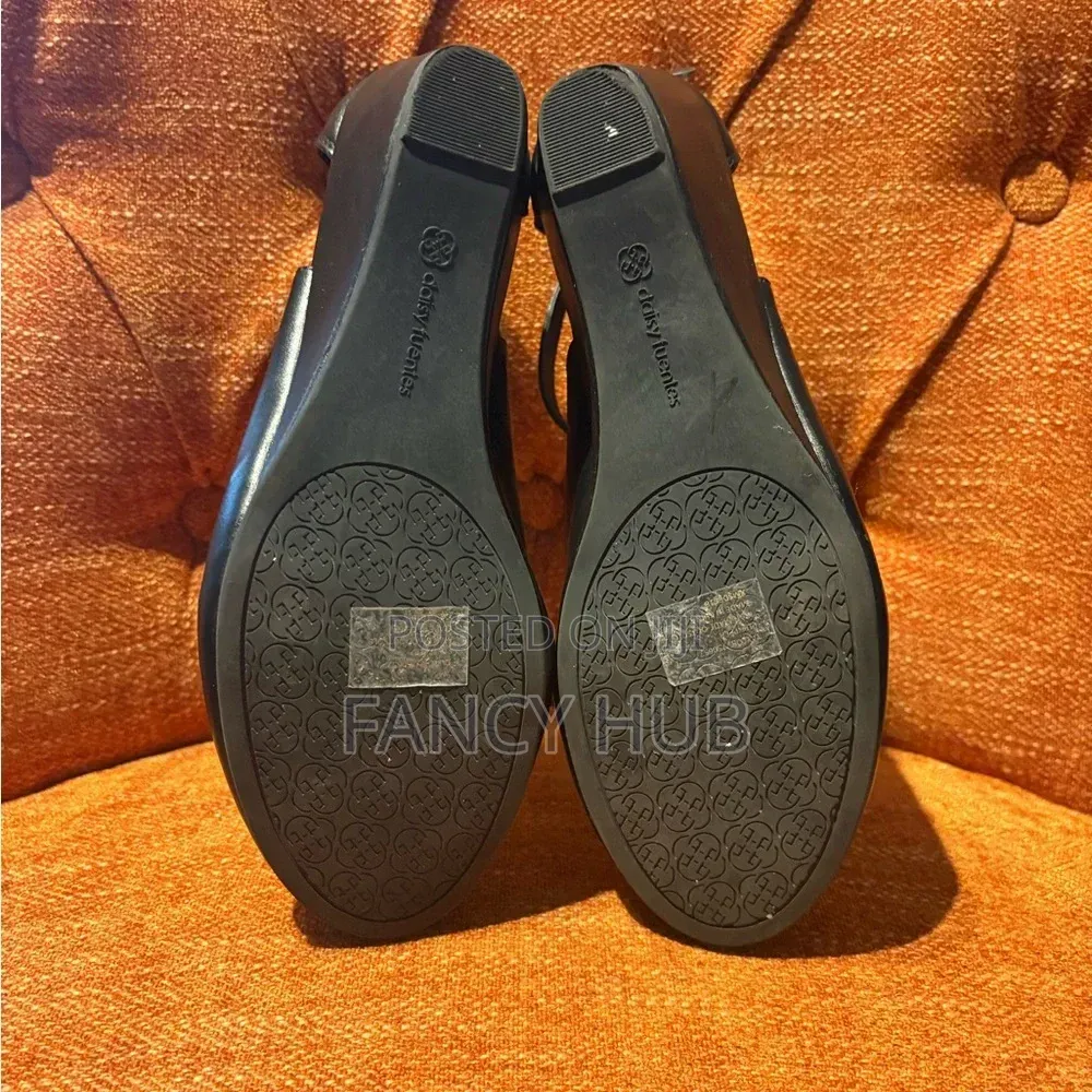 Ladies Wedge Shoe