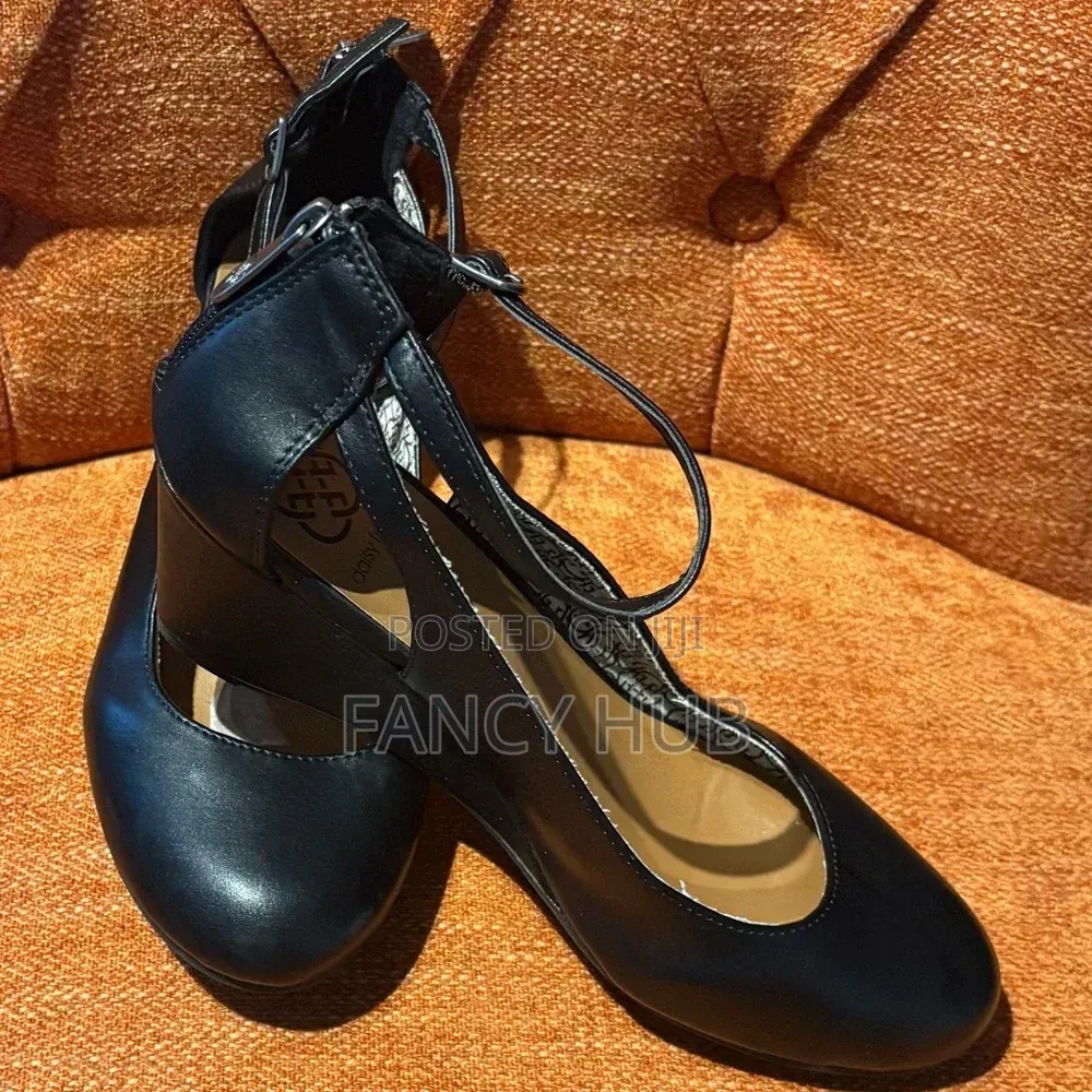 Ladies Wedge Shoe