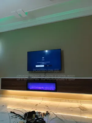 Zenelevé Tv Console