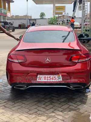 Mercedes-Benz C300 2018 Burgundy