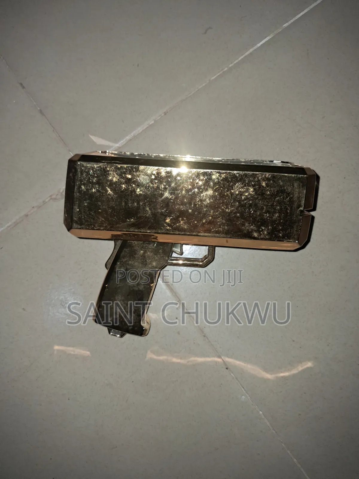 Money Gun Spray