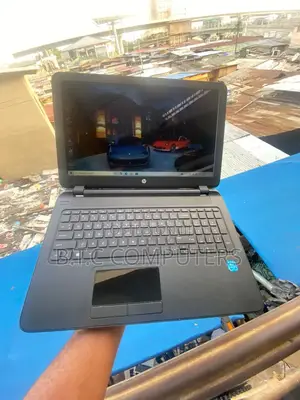 Laptop HP Pavilion 15 8GB Intel Pentium HDD+SSD 500GB
