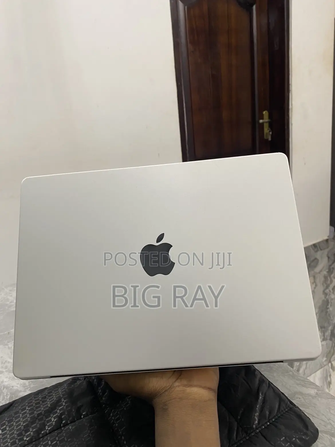 Laptop Apple MacBook Air 2024 M3 13-inch 8GB Apple M3 Pro SSD 512GB