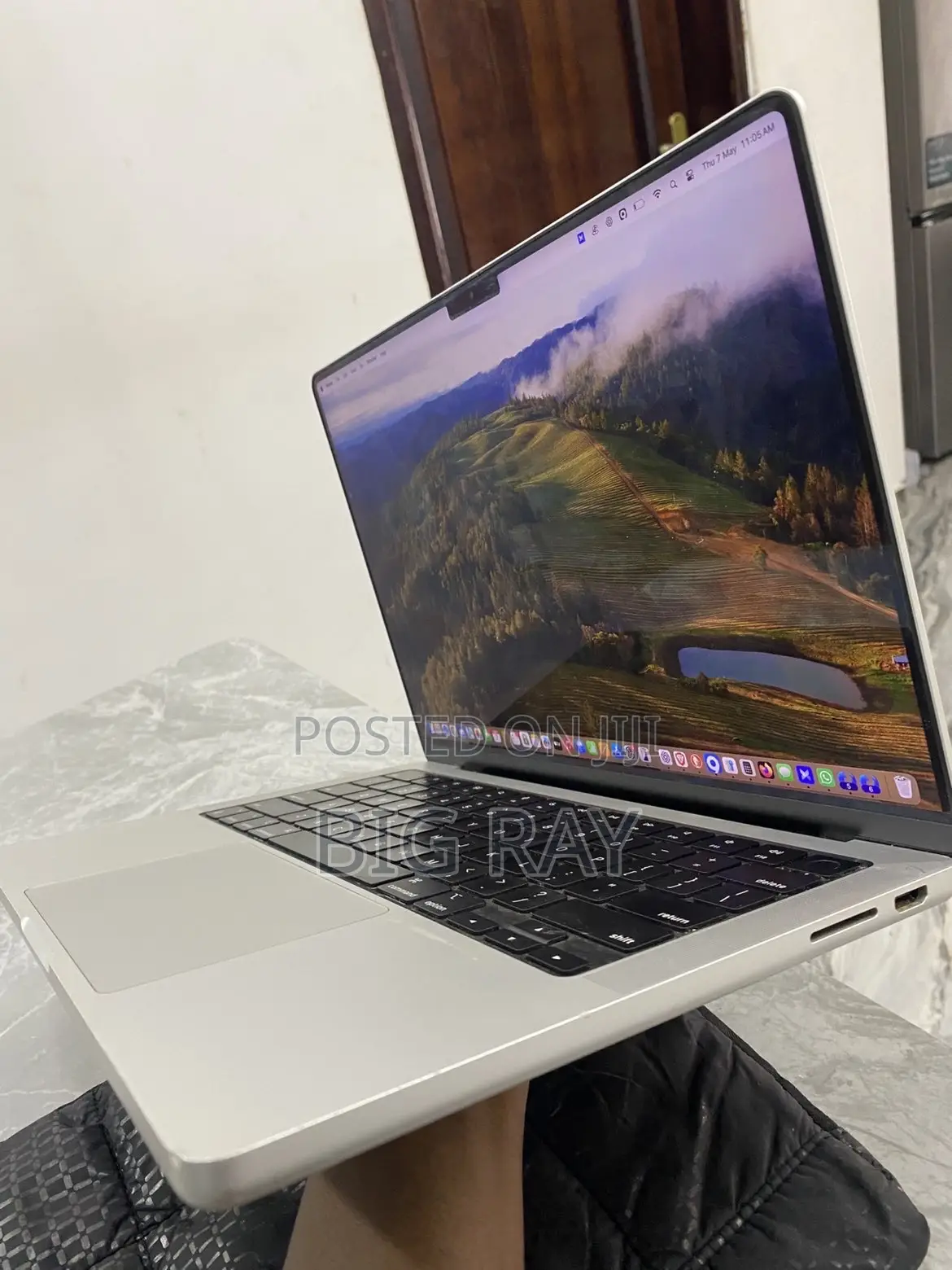 Laptop Apple MacBook Air 2024 M3 13-inch 8GB Apple M3 Pro SSD 512GB