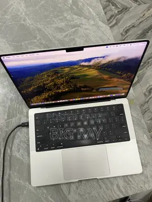 Laptop Apple MacBook Air 2024 M3 13-inch 8GB Apple M3 Pro SSD 512GB
